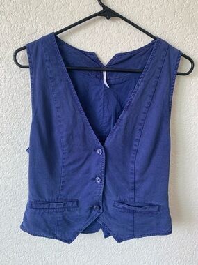 Sleeveless Navy Blue Button-Front Tunic Vest